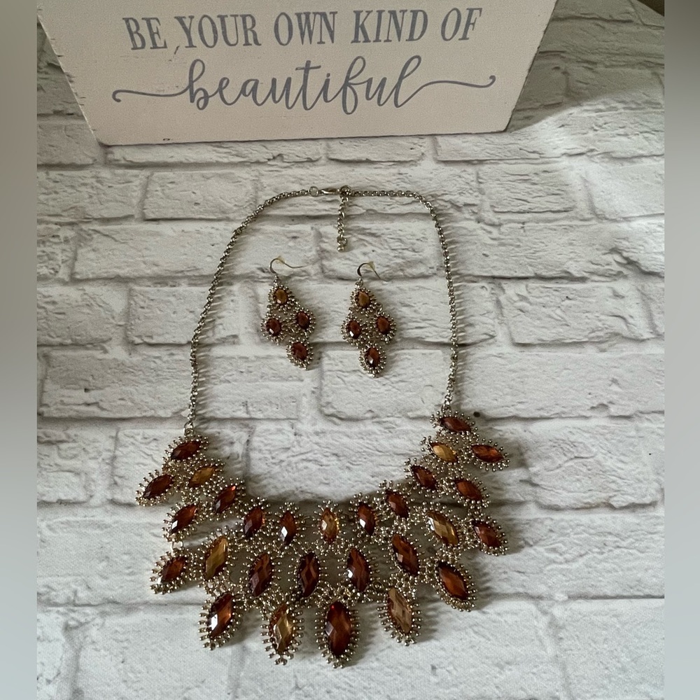Necklace & Earrings Set